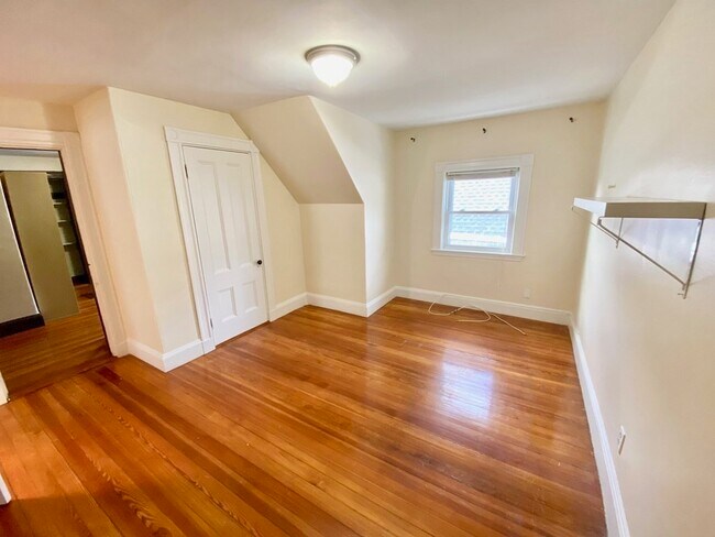 Foto del edificio - 65 Walk Hill St