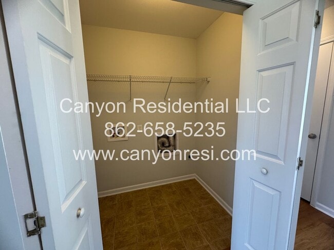 Building Photo - Charming 3-Bedroom Home in Raeford, NC