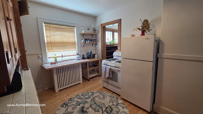 Foto del edificio - Spacious 3 Bed Duplex with Office + Bonus ...