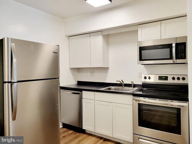 Foto del edificio - 128 E Pall Mall St