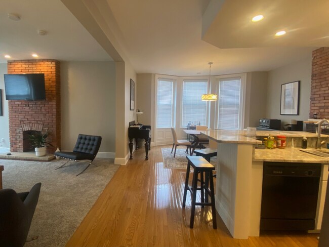 Building Photo - 480 Orchard Ave