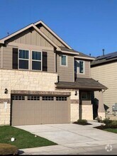 Building Photo - 13902 Osmarea Dr