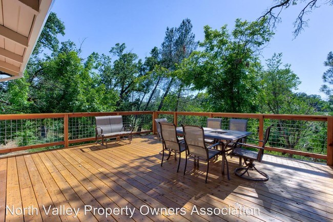 Building Photo - 3 br, 3 bath House - 10504 French Creek