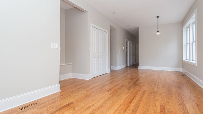 Foto del edificio - 1840 N St Louis Ave