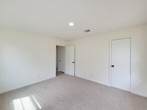 Building Photo - 301 Cypress St