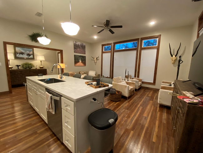 Building Photo - 318 Tuxedo Dr