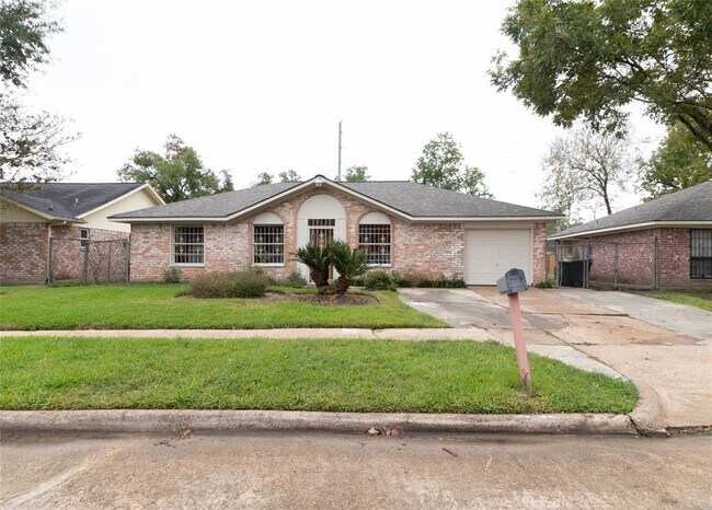 Building Photo - 8418 Rinn St