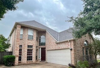 Building Photo - 418 Old York Rd