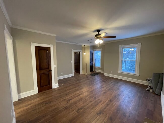 Building Photo - 3424 Garfield Ave