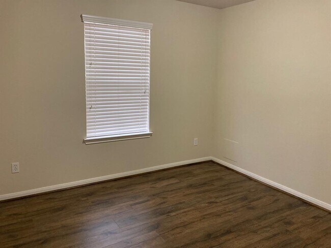 Foto del edificio - 13000 Lazy Ln