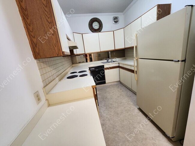 Building Photo - 130 26th St NW