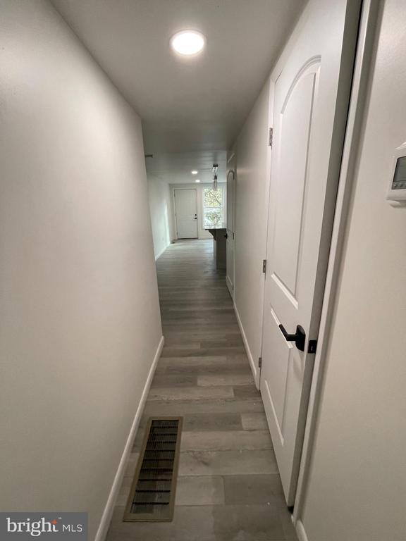 Foto del edificio - 108 E Cedar St