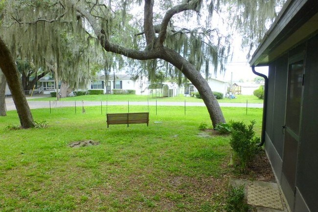 Building Photo - 2 Bedroom 2 Bath Mobile Home In Apache Shores