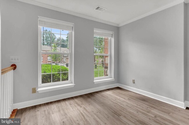 Foto del edificio - 3829 Chesterwood Dr