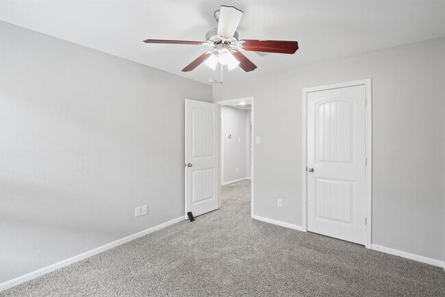 Foto del edificio - 3306 McDonough Way