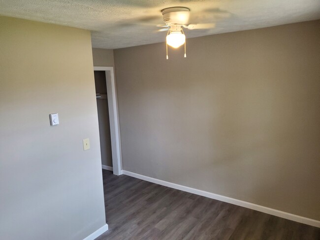 Building Photo - 207 S Keystone Cir