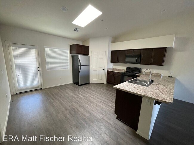 Building Photo - 3 br, 2 bath House - 7321 E 37TH PL