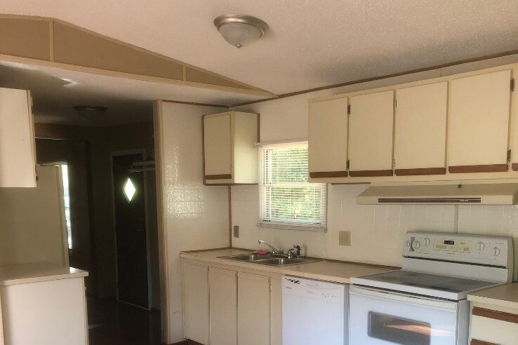 Foto principal - 785 Buffalo Rd