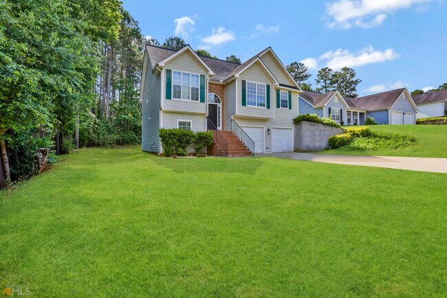 Building Photo - 352 The Gables Dr