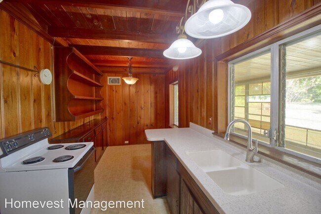 Building Photo - 2 br, 1 bath House - 754 Pine Lane
