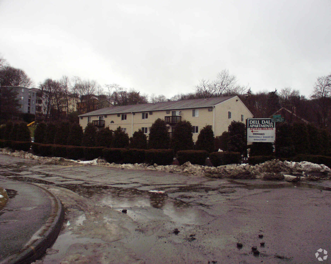 Building Photo - Dell Dale Apartments