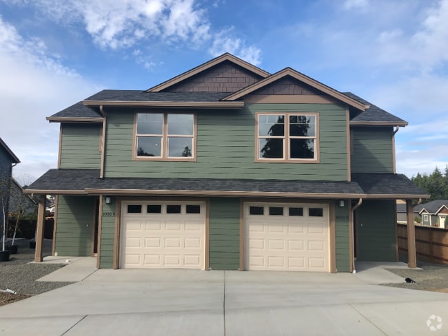 Building Photo - 1005 SW Juniper Gdns Ln