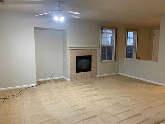 Foto del edificio - 1138 Hillery Way