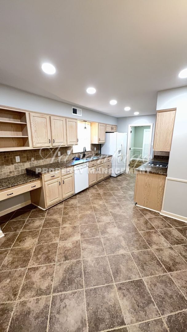 Foto del edificio - Gorgeous 4 bedroom 2.5 baths - Germantown, TN