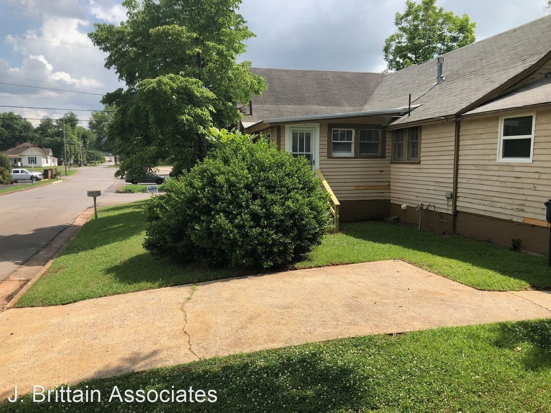 Foto principal - 2 br, 1 bath House - 324 Hale Street