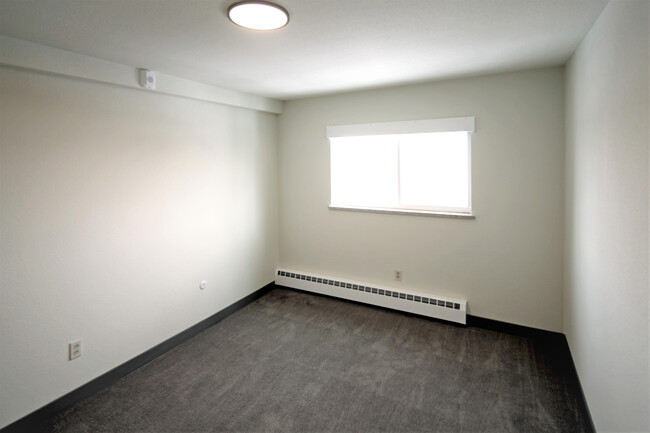 Building Photo - 970 North St
