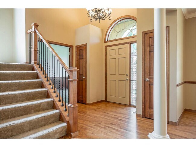 Building Photo - 784 Applewood Cir
