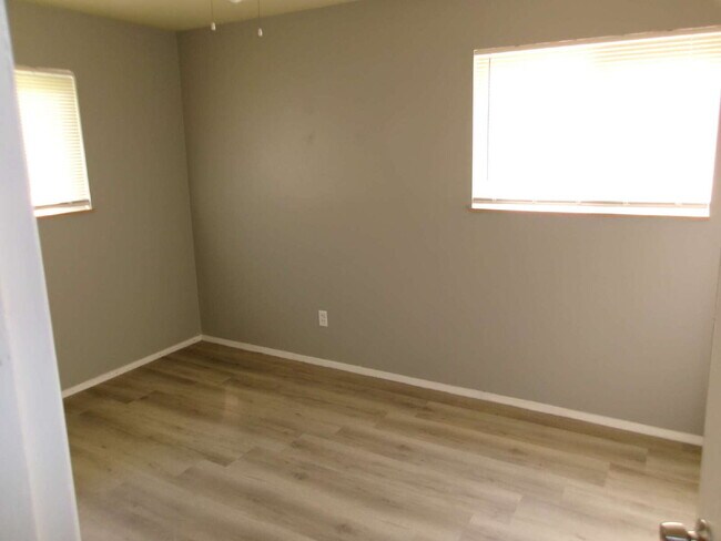 Foto del edificio - Newly Renovated 3-Bedroom Home with Spacious Yard