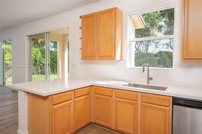 Foto del edificio - 19282 Seneca Ave