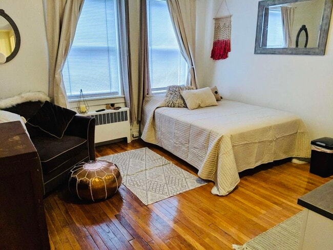 Foto del edificio - 108 2nd St SW