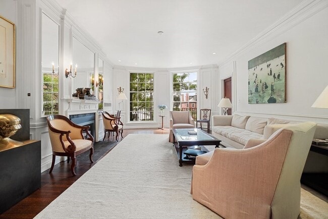 Building Photo - 61 Mount Vernon St