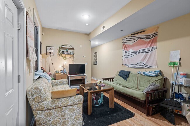 Foto del edificio - 1848 N 17th St