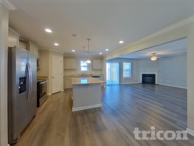 Building Photo - 214 Pilcher Dr