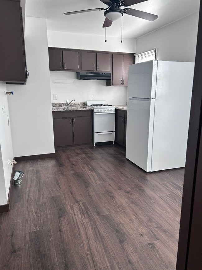 Foto del edificio - 1714 W Illinois Ave