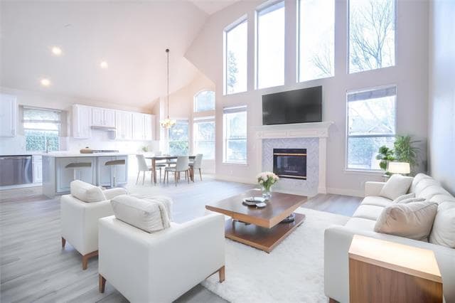 Building Photo - 4620 Hinton Dr