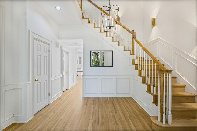 Building Photo - 5305 Cuesta Verde