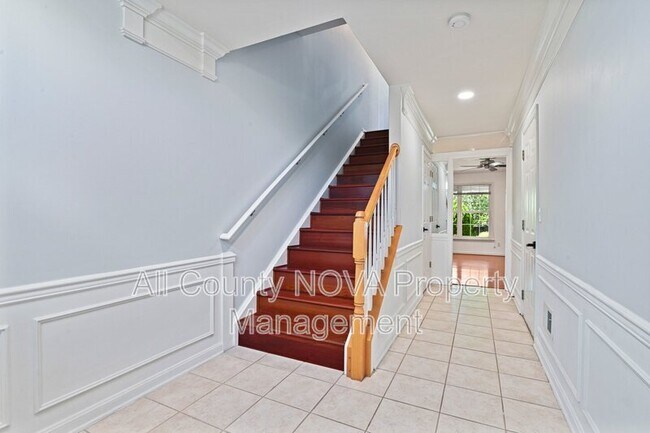 Building Photo - 22707 High Haven Terrace