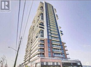 Building Photo - 2550-2550 Simcoe St N