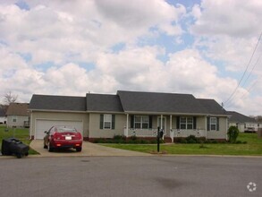 Building Photo - 2427 Carlow Ct