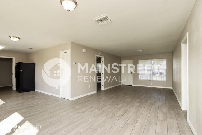 Foto del edificio - 652 COMANCHE AVE, MELBOURNE, FL 32935