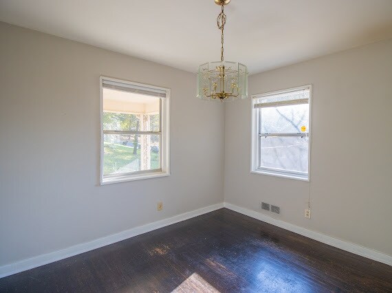 Foto del edificio - 9877 Redcliff Rd