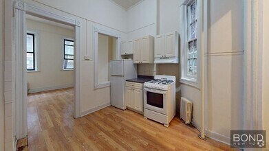 Building Photo - 165 E 87th St