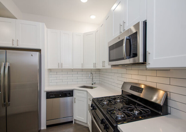 Foto del edificio - 1008 W 18th St