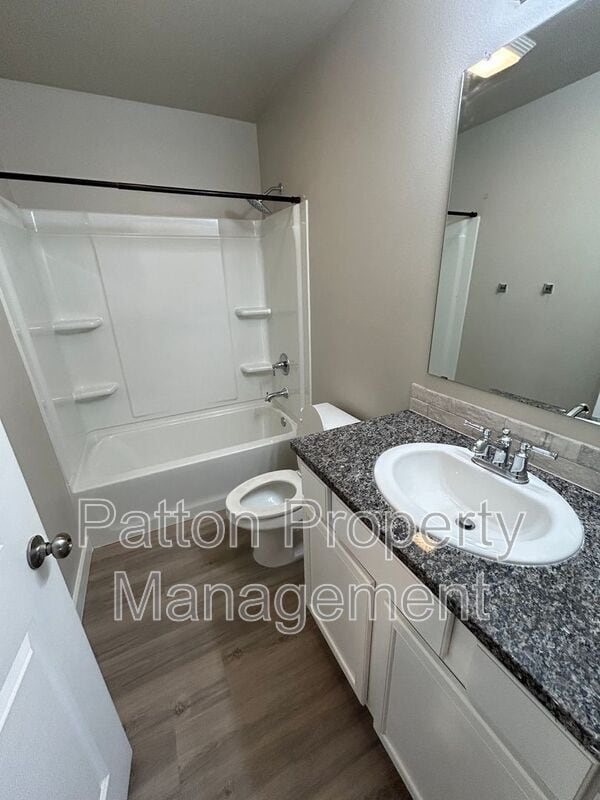 Foto del edificio - 6904 Athens St