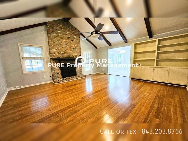 Foto del edificio - Beautifully Updated Rancher in Summerville...