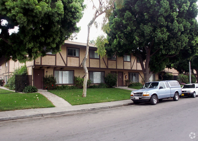 Building Photo - Southcrest Apartments